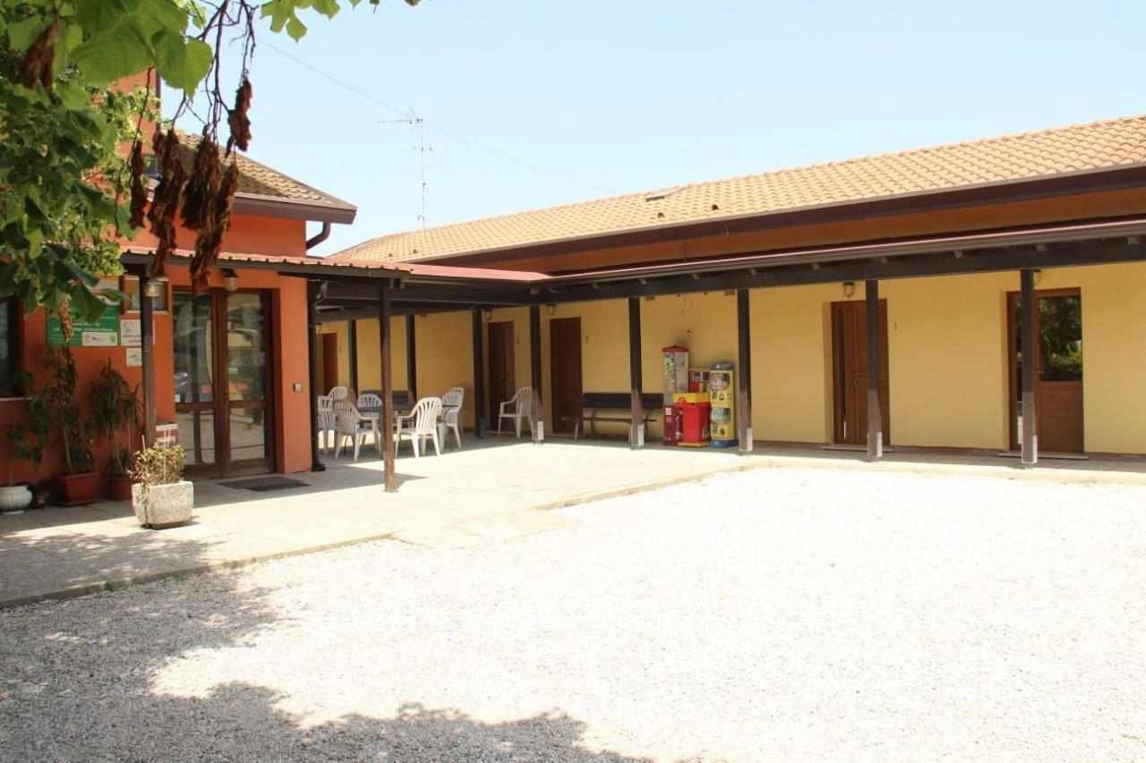 La Fraterna Farm stay Tolle